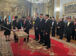 Momen Emil Audero, Joey Pelupessy, dan Dean James Sah Jadi WNI