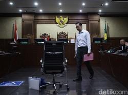 Hakim Tegur Jaksa dan Pengacara Tom Lembong: Bicara Setelah Diberi Kesempatan