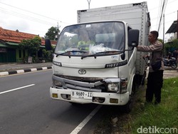 Nenek Bakul Sayur Keliling Tewas Tertabrak Truk Saat Nyebrang Jalan