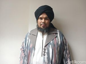 Ustaz Derry Sulaiman Bahagia Punya Kesibukan di Bulan Ramadan Ustaz Derry Sulaiman Bahagia Punya Kesibukan di Bulan Ramadan