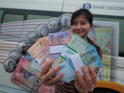 Berburu Uang Baru untuk Persiapan Lebaran