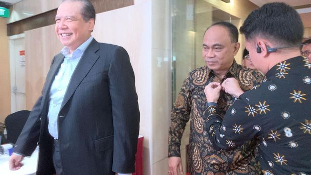 CT bersama Menkop Budi Arie dan Mendes Yandri tampak hadir di Menara Bank Mega (MBM) (Taufiq/detikcom)