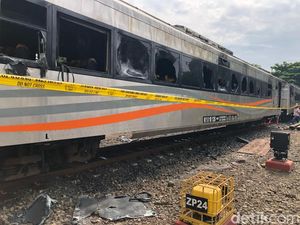 Remaja Jakarta Bakar 3 Gerbong KA Ternyata Pernah Curi Motor di Palur Remaja Jakarta Bakar 3 Gerbong KA Ternyata Pernah Curi Motor di Palur