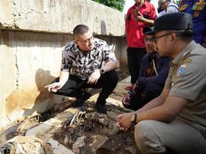 Kenneth DPRD DKJ Desak Sheet Pile Bocor di Kali Pesanggarahan Segera Dibenahi