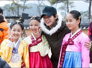 Kim Soo Hyun Dicap Pedofil, Sikapnya ke Kim Yoo Jung & Park Eun Bin Disorot Kim Soo Hyun Dicap Pedofil, Sikapnya ke Kim Yoo Jung & Park Eun Bin Disorot