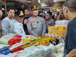Kapolda Pastikan Harga-Stok Bahan Pokok di Pasar Induk Rau Serang Aman