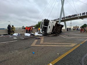 Kecelakaan Bus di Afrika Selatan, 12 Orang Tewas