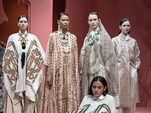 Studio 133 Biyan Hadirkan Koleksi Baju Lebaran 2025, Perpaduan Etnik & Modern Studio 133 Biyan Hadirkan Koleksi Baju Lebaran 2025, Perpaduan Etnik & Modern