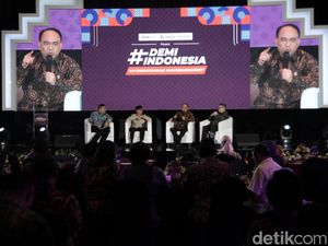 Koperasi Bangkit, Meretas Jalan Penguatan Ekonomi Kerakyatan Koperasi Bangkit, Meretas Jalan Penguatan Ekonomi Kerakyatan