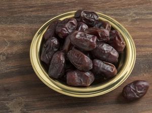 Rasulullah SAW Selalu Konsumsi Kurma Berjumlah Ganjil, Ini Alasannya Rasulullah SAW Selalu Konsumsi Kurma Berjumlah Ganjil, Ini Alasannya