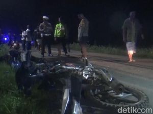 2 Motor Adu Banteng di Maros gegara Hindari Jalan Berlubang, 1 Orang Tewas 2 Motor Adu Banteng di Maros gegara Hindari Jalan Berlubang, 1 Orang Tewas