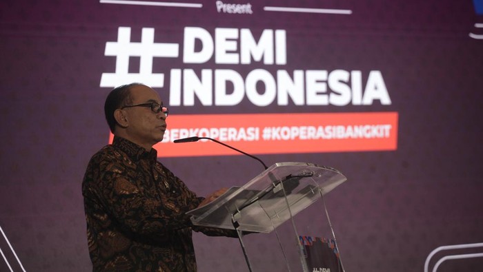 Menteri Koperasi Budi Arie menjadi keynote speaker di #DemiIndonesia Ayo Berkoperasi (Andhika P/detikcom) Menteri Koperasi Budi Arie menjadi keynote speaker di #DemiIndonesia Ayo Berkoperasi (Andhika P/detikcom)
