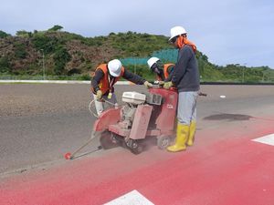 Aspal Sirkuit Mandalika Dipotong-Gravel Ditambah, Ini Sebabnya Aspal Sirkuit Mandalika Dipotong-Gravel Ditambah, Ini Sebabnya