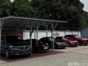 Penampakan Deretan Mobil Mewah Milik Tersangka Kasus Investasi Bodong Net89
