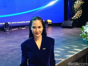 Pevita Pearce Minta Doa soal Momongan Usai Nikah dengan Pengusaha Malaysia Pevita Pearce Minta Doa soal Momongan Usai Nikah dengan Pengusaha Malaysia