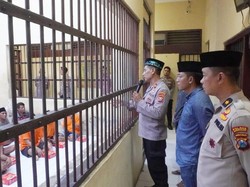 Puluhan Tahanan di Bangkalan Diajak Buka Puasa Bersama