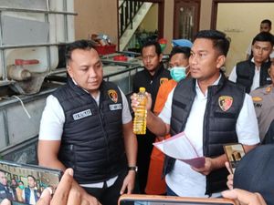 Home Industry Minyak Goreng Tak Ber-SNI di Pasuruan Digerebek Home Industry Minyak Goreng Tak Ber-SNI di Pasuruan Digerebek