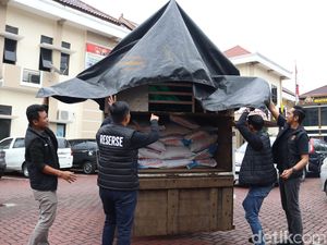 Polisi Tangkap Penjual Pupuk Subsidi Ilegal di Batur Banjarnegara Polisi Tangkap Penjual Pupuk Subsidi Ilegal di Batur Banjarnegara