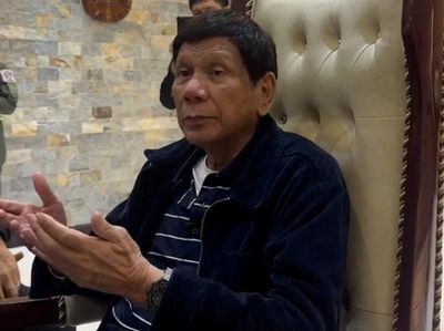 Rodrigo Duterte Ditangkap Terkait Perang Terhadap Narkoba