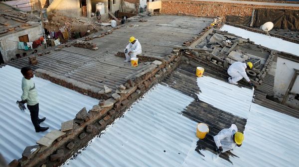 Siasat Warga di Daerah Kumuh India Melawan Panas Ekstrem