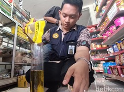 Tim Satgas Pangan Polresta Cilacap Sita Ribuan Kemasan Minyakita Disunat