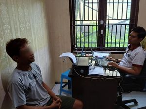 Oknum ASN Pemkab Bulukumba Ditangkap Narkoba, 2 Saset Sabu Disita Oknum ASN Pemkab Bulukumba Ditangkap Narkoba, 2 Saset Sabu Disita