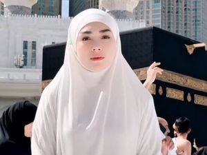 Celine Evangelista Minta Waktu Perdalam Iman Celine Evangelista Minta Waktu Perdalam Iman