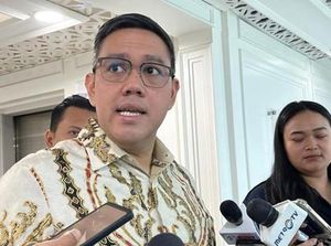 Waka Komisi I DPR RI Sebut Seskab Teddy Tak Perlu Pensiun Dini dari TNI