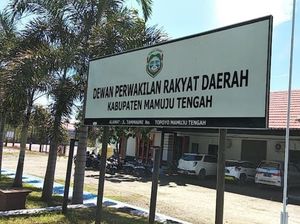 Legislator Mateng Terjaring Razia Bareng Wanita di Wisma Ngaku Temani Teman Legislator Mateng Terjaring Razia Bareng Wanita di Wisma Ngaku Temani Teman