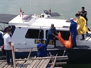Pencarian Korban Ledakan Kapal di Lamongan Dilanjutkan Hari Ini Pencarian Korban Ledakan Kapal di Lamongan Dilanjutkan Hari Ini