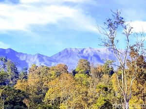 BPBD Imbau Warga Jauhi Kawasan Gunung Raung Usai Erupsi BPBD Imbau Warga Jauhi Kawasan Gunung Raung Usai Erupsi
