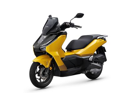 Tampang Skutik Bongsor Baru Honda Seharga Rp 38 Juta, Desainnya Kok Begini?
