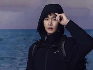 Video Isi Surat Ancaman yang Disebut Dikirim Agensi Kim Soo Hyun ke Kim Sae Ron Video Isi Surat Ancaman yang Disebut Dikirim Agensi Kim Soo Hyun ke Kim Sae Ron