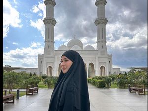 Kisah Mantan Bintang Porno Rae Lil Black, Masuk Islam Usai Liburan ke Malaysia Kisah Mantan Bintang Porno Rae Lil Black, Masuk Islam Usai Liburan ke Malaysia