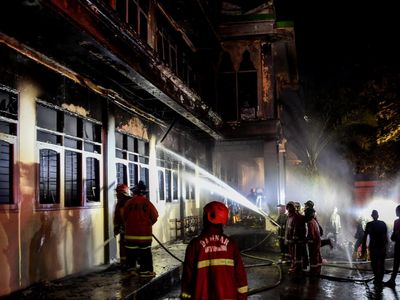 Pondok Pesantren Nabil Husein di Samarinda Tebakar