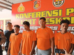 Pencuri Jemuran di Deli Serdang Tewas Dimassa, 4 Orang Ditangkap Pencuri Jemuran di Deli Serdang Tewas Dimassa, 4 Orang Ditangkap
