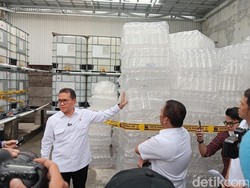 Terbukti Kurangi Takaran, Kemendag-Polri Tutup Pabrik Minyakita di Karawang