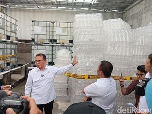 Terbukti Kurangi Takaran, Kemendag-Polri Tutup Pabrik Minyakita di Karawang Terbukti Kurangi Takaran, Kemendag-Polri Tutup Pabrik Minyakita di Karawang