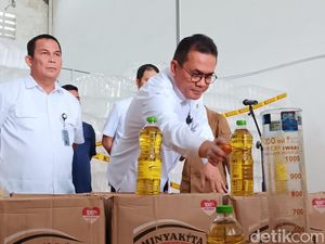 Mendag Tegaskan MinyaKita Bukan Minyak Subsidi dari Pemerintah Mendag Tegaskan MinyaKita Bukan Minyak Subsidi dari Pemerintah