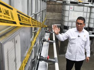 Mendag Tutup Pabrik yang Sunat Isi MinyaKita di Karawang Mendag Tutup Pabrik yang Sunat Isi MinyaKita di Karawang