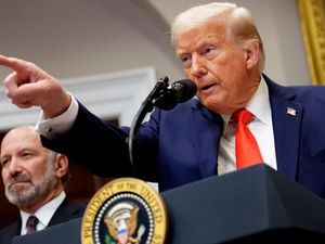 Bank Jerman Peringatkan Tarif Trump Bikin Pasar Tak Percaya Dolar AS Bank Jerman Peringatkan Tarif Trump Bikin Pasar Tak Percaya Dolar AS
