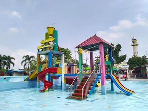 Pontus Swimming Pool: Lokasi, Jam Buka, Harga Tiket, Fasilitas