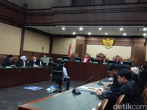 Hakim Perintahkan Jaksa Serahkan Salinan Audit BPKP ke Kubu Tom Lembong Hakim Perintahkan Jaksa Serahkan Salinan Audit BPKP ke Kubu Tom Lembong