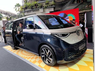 Lihat Lebih Dekat VW Kombi ID. Buzz Long Wheelbase Seharga Rp 1,495 miliar