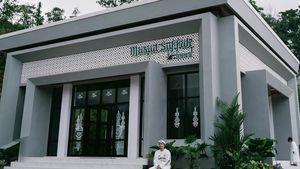 Penjelasan Atta Halilintar Bangun 5 Masjid dan 3 Sekolah