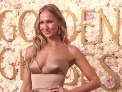Video: Nikki Glaser Siap Jadi Host Golden Globes 2026