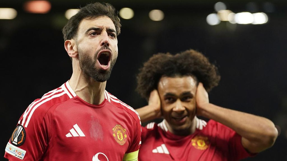 Manchester United memegang kendali situasi transfer Bruno Fernandes. (Foto: AP/Dave Thompson)