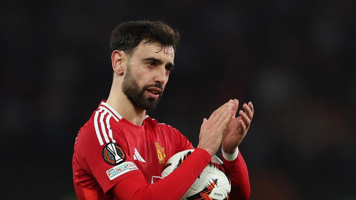 Bruno Fernandes dikabarkan digoda meninggalkan Manchester United oleh Real MAdrid. (Foto: REUTERS/Phil Noble)