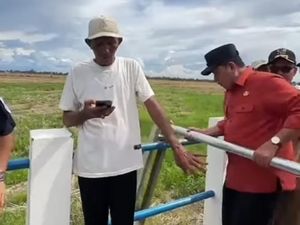 Diportal Preman Usai Diresmikan, Akses ke Dermaga Dibuka Paksa Bupati Banyuasin Diportal Preman Usai Diresmikan, Akses ke Dermaga Dibuka Paksa Bupati Banyuasin