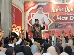 Bupati Kediri Harap Siswa SMA Dharma Wanita Lanjut ke Perguruan Tinggi